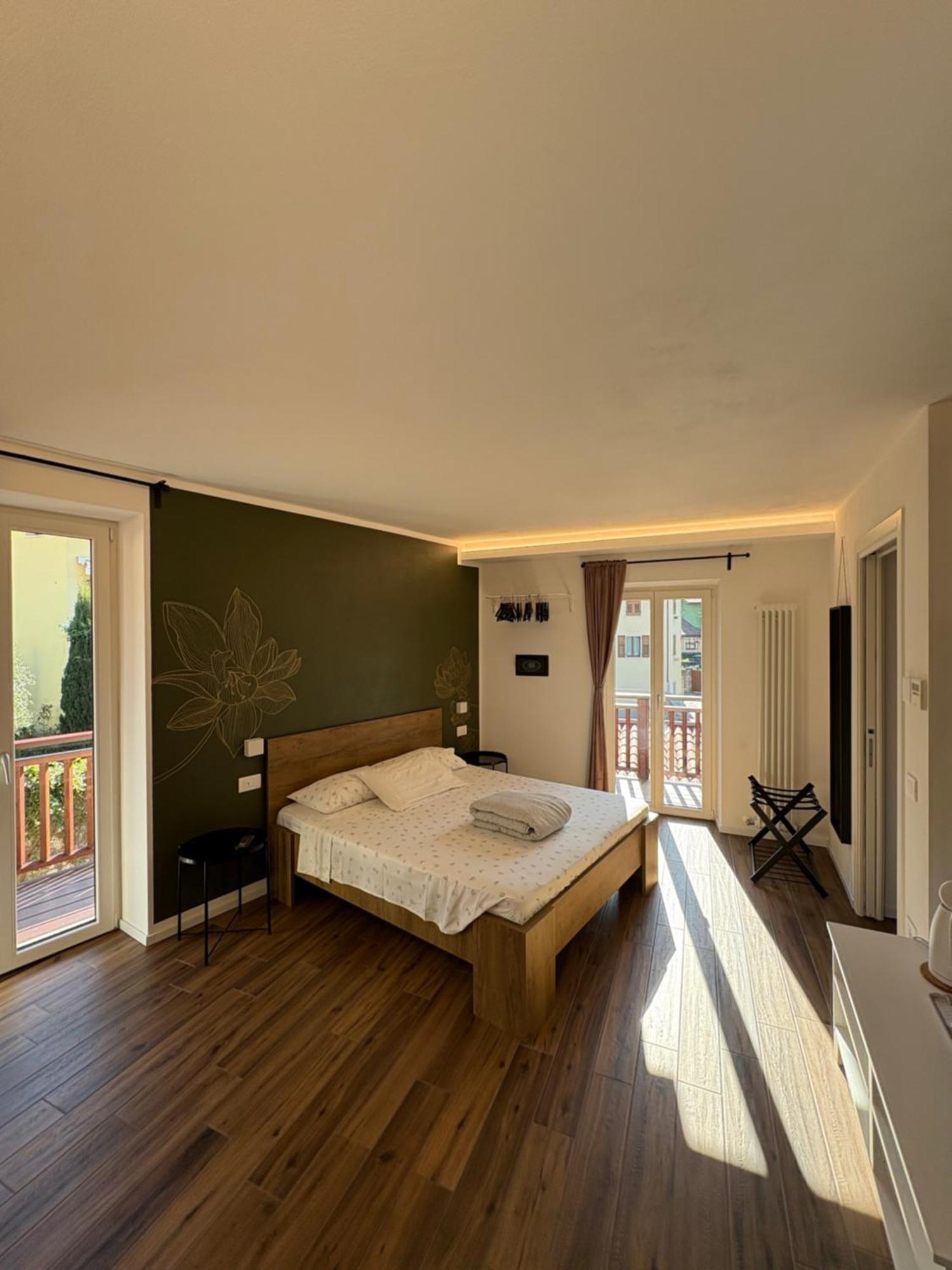 Casa Pitem Bed and Breakfast Torbole Sul Garda Rum bild