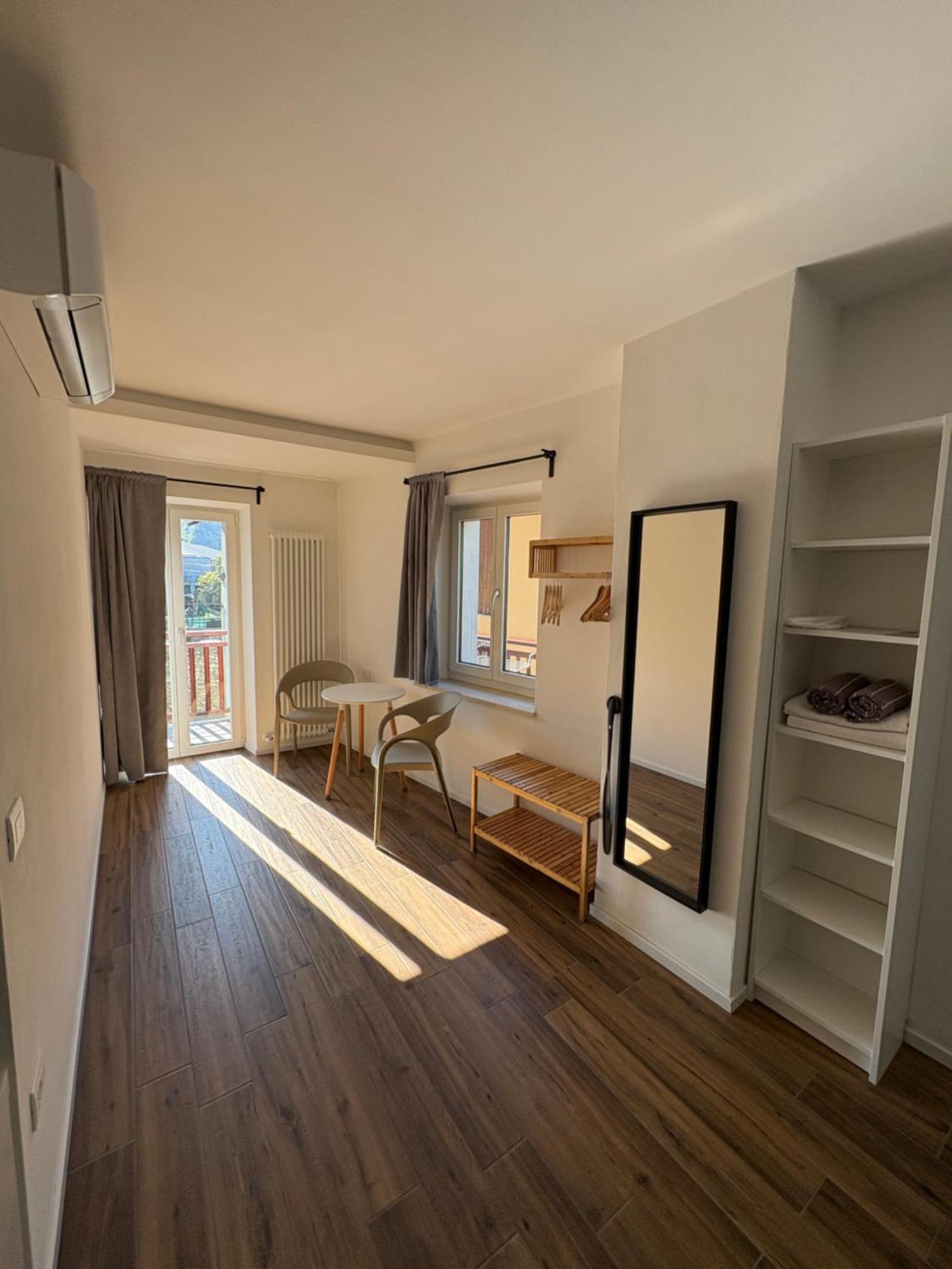 Casa Pitem Bed and Breakfast Torbole Sul Garda Rum bild
