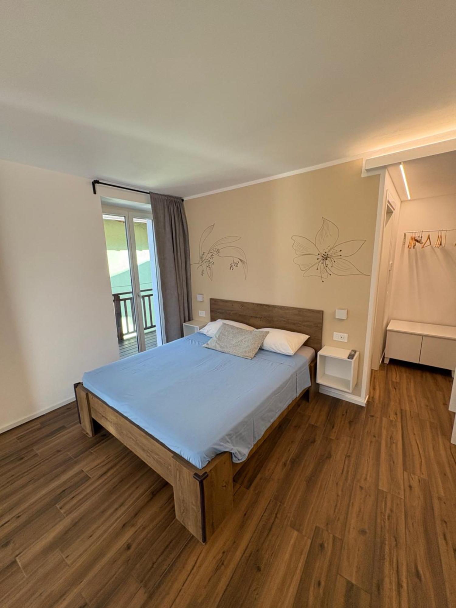 Casa Pitem Bed and Breakfast Torbole Sul Garda Rum bild